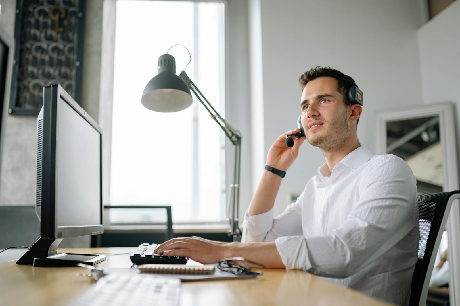 Business VoIP and telecommunications support